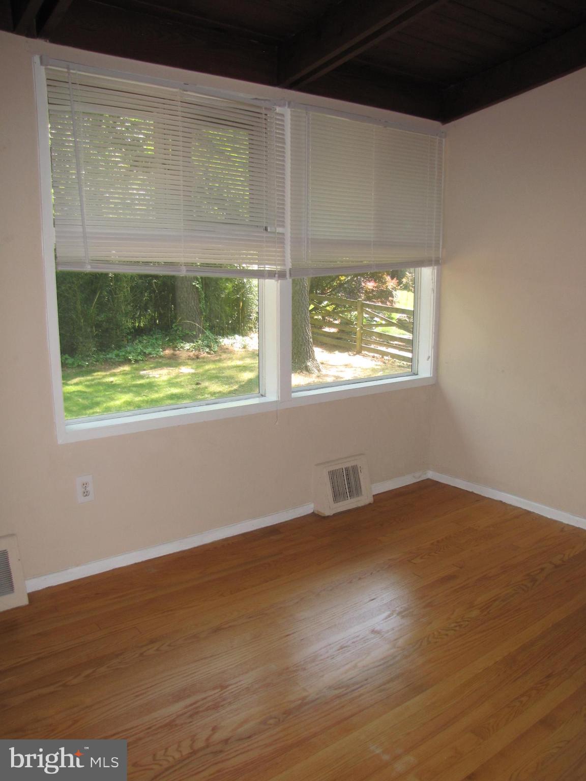 2901 Pine Spring Road Falls Church, VA 22042 - Photo 17 of 24