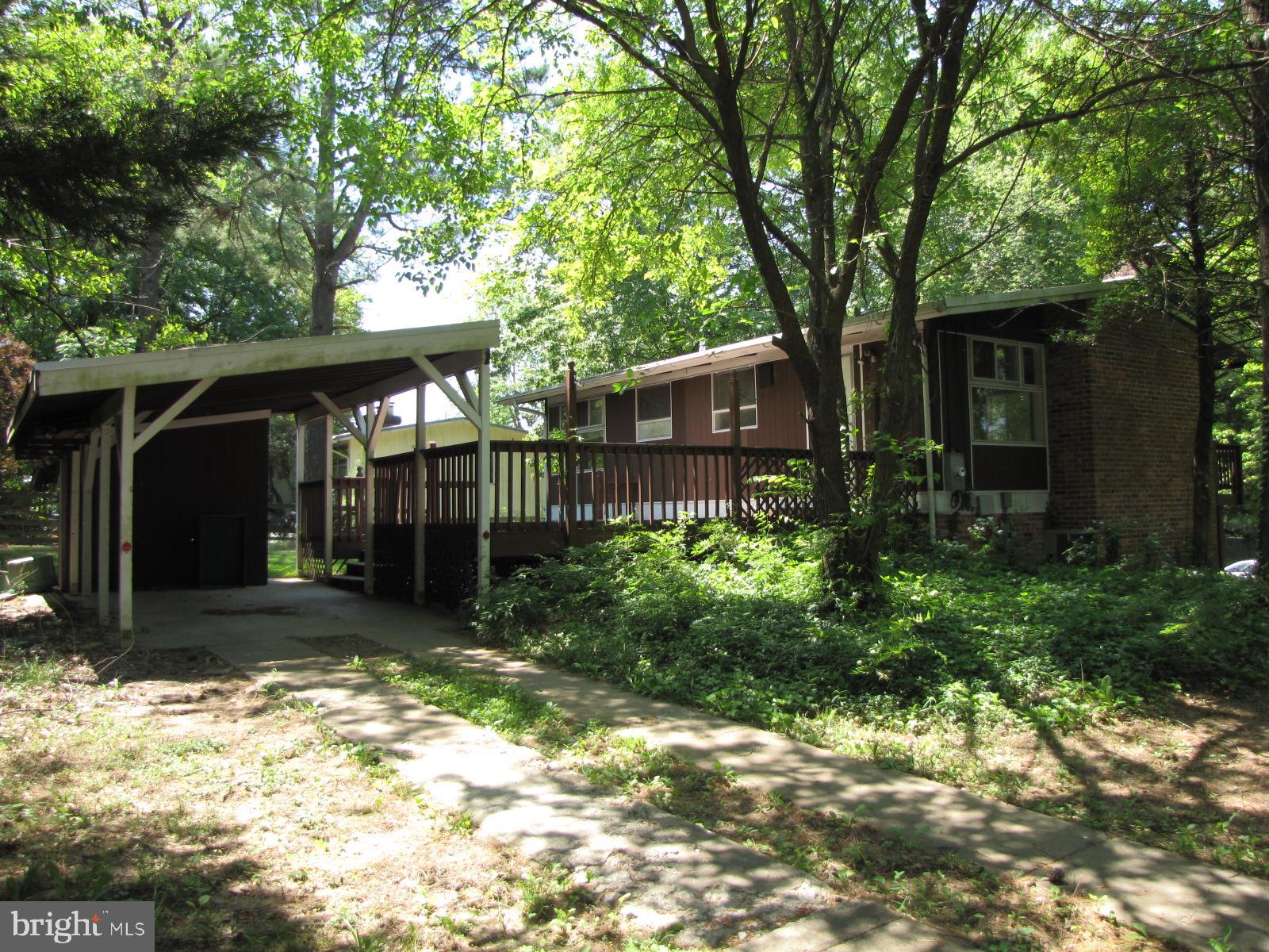 2901 Pine Spring Road Falls Church, VA 22042 - Photo 4 of 24