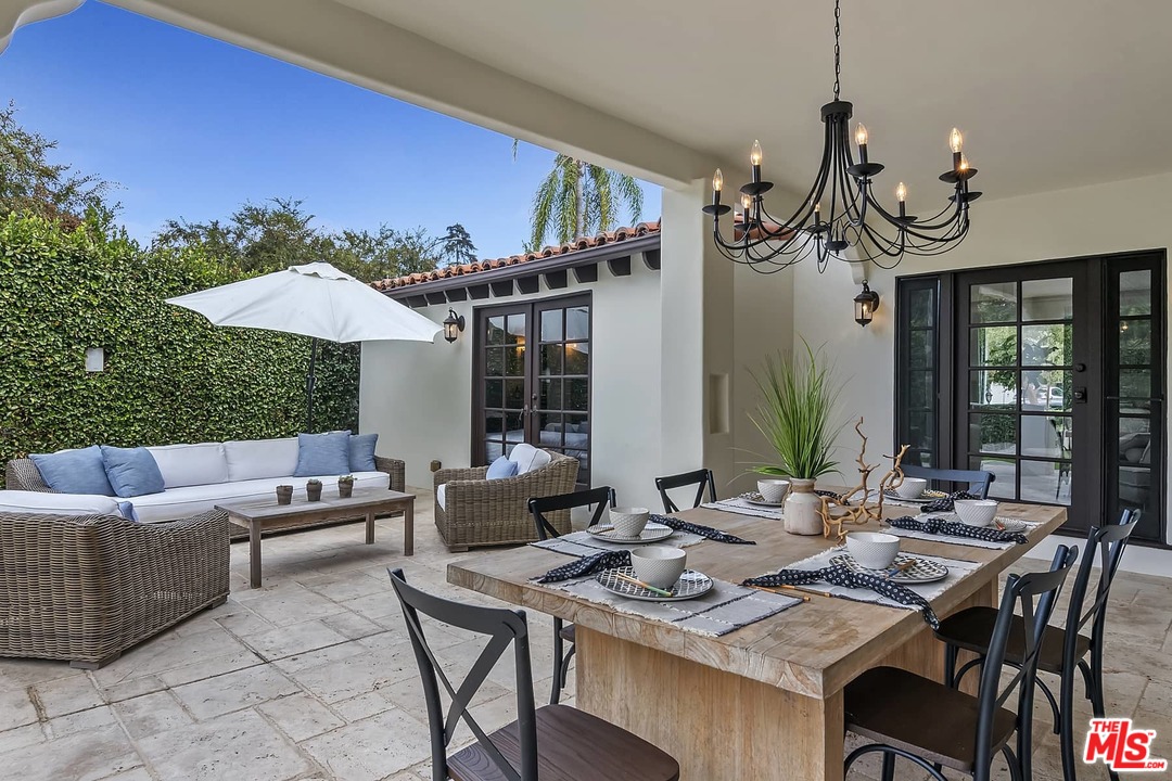 801 South Muirfield Road Los Angeles, CA 90005 - Photo 27 of 36 Gallery Image 27