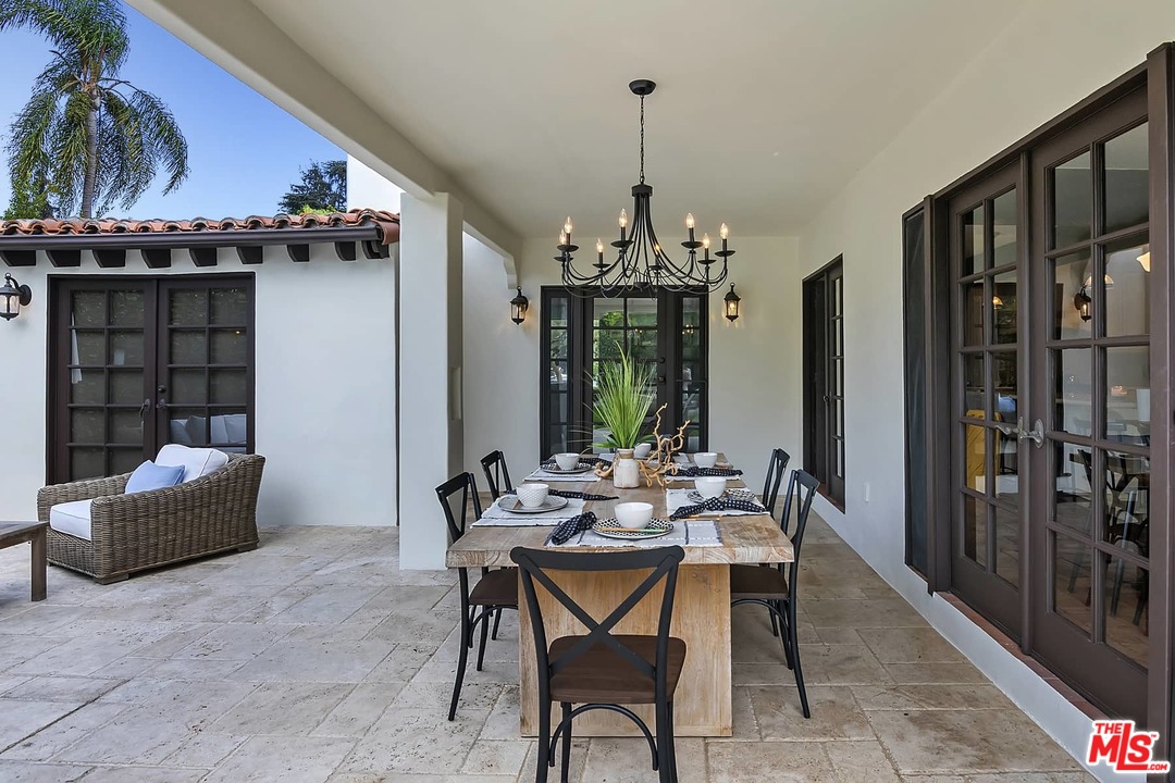 801 South Muirfield Road Los Angeles, CA 90005 - Photo 28 of 36 Gallery Image 28