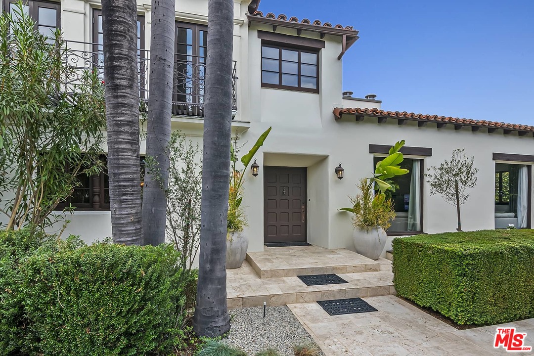 801 South Muirfield Road Los Angeles, CA 90005 - Photo 34 of 36 Gallery Image 34