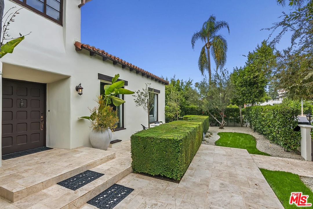 801 South Muirfield Road Los Angeles, CA 90005 - Photo 36 of 36 Gallery Image 36