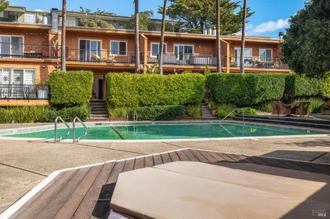$1,295,000 | 70 Stanford Way, Sausalito, CA 94965