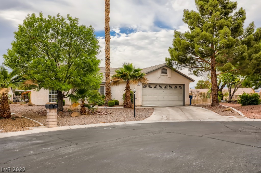 5253 Saranac Road Las Vegas, NV 89130 - Photo 4 of 31