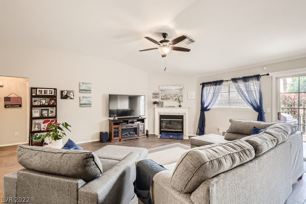 5253 Saranac Road Las Vegas, NV 89130 - Photo 7 of 31