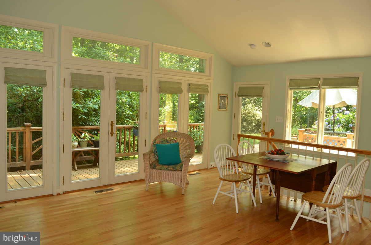 507 Epping Forest Road Annapolis, MD 21401 - Photo 5 of 30 Family room with walls of windows