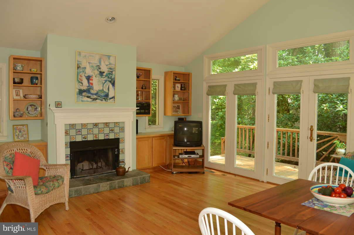 507 Epping Forest Road Annapolis, MD 21401 - Photo 6 of 30 Family room fireplace with imported tile surround