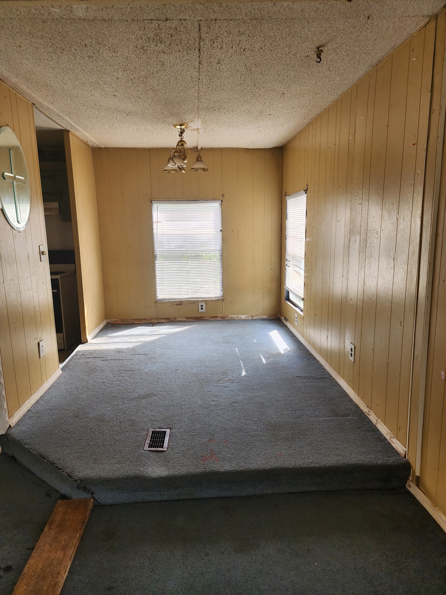 75 Dedman Street Lebanon, TN 37087 - Photo 6 of 8 a view of a hallway with windows