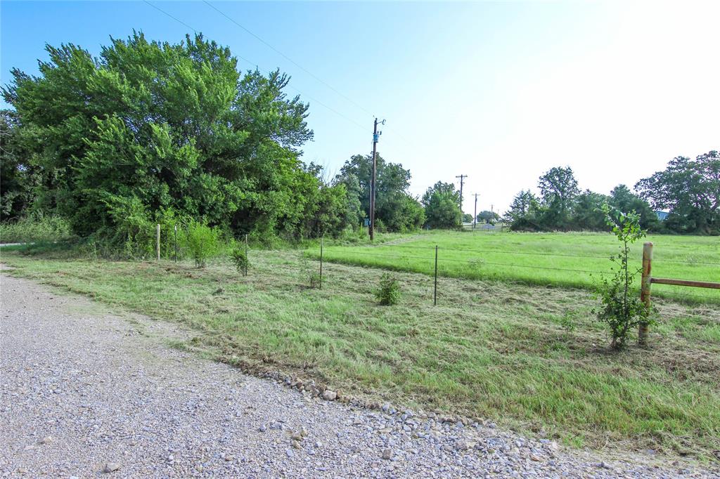 2215 Denver Road Sunset, TX 76270 - Photo 31 of 36 a view of a park