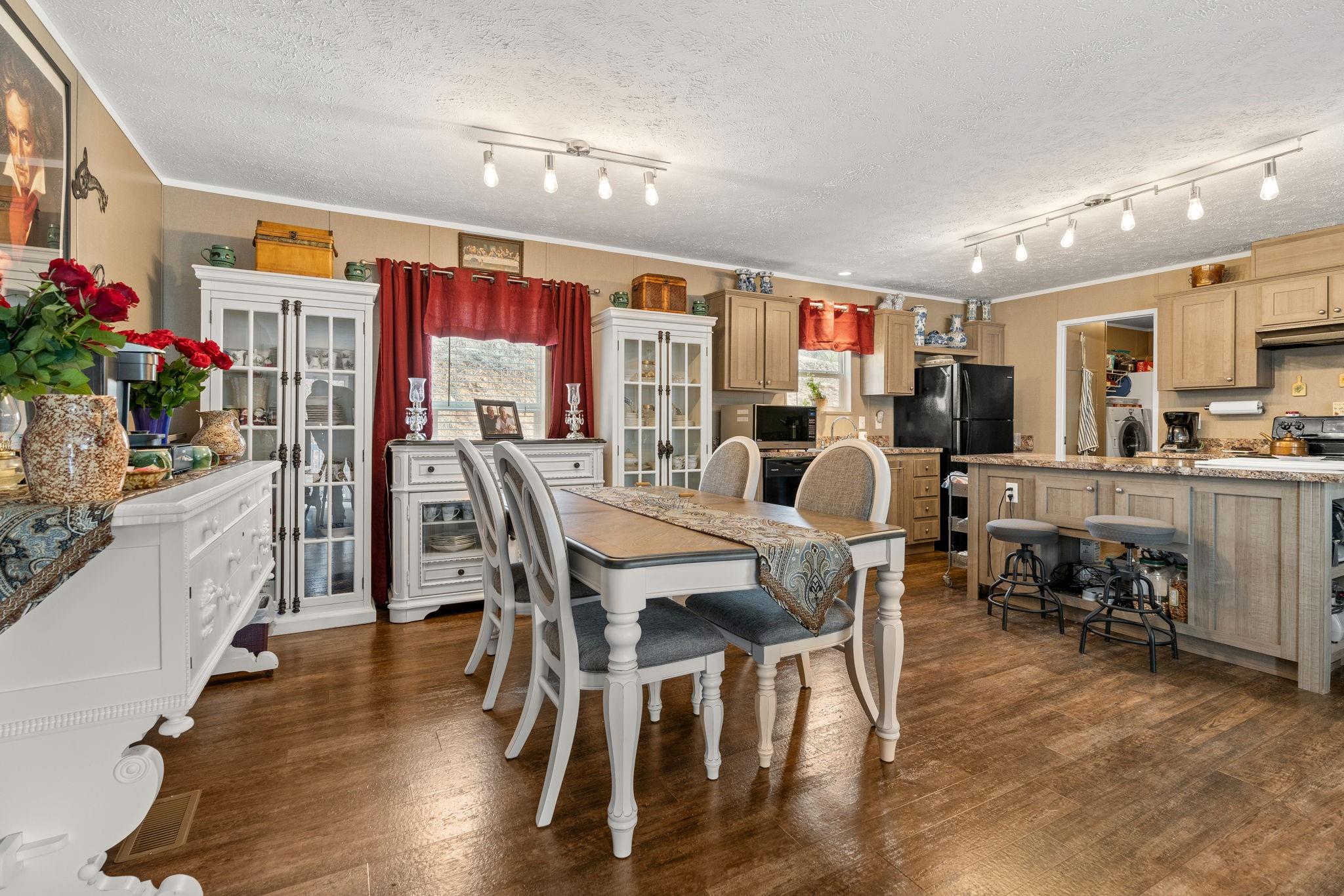 46 Mink Farm Road Leicester, NC 28748 - Photo 12 of 37 Gallery Image 12