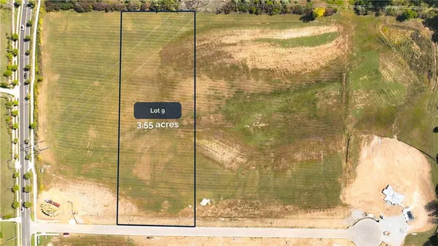 $375,000 | 10787 North Ewing Avenue, Kansas City, MO 64156