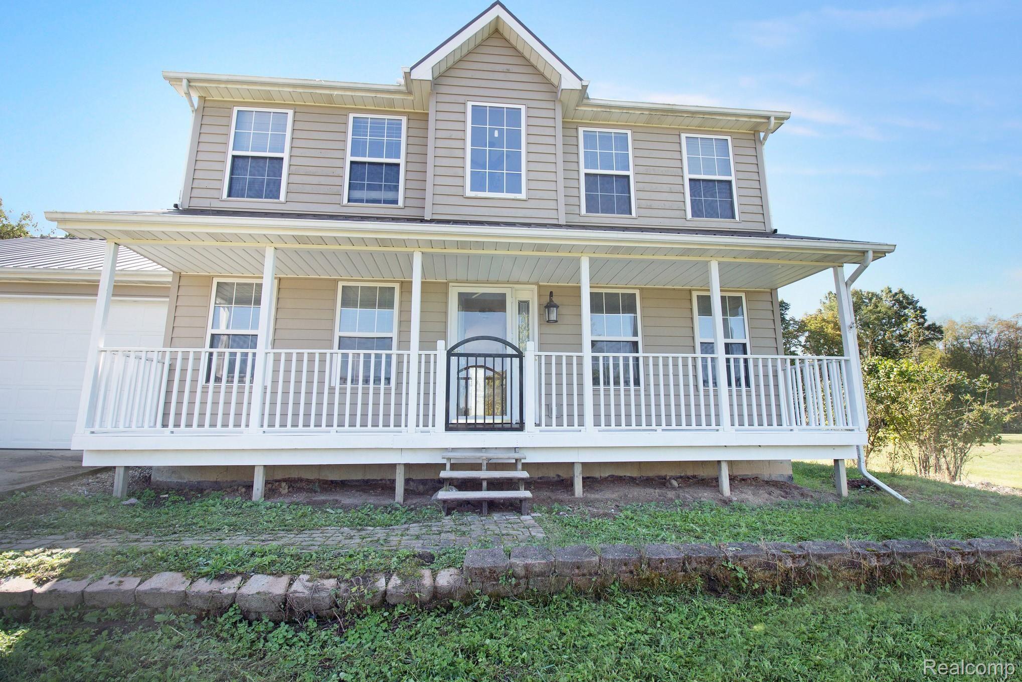 975 South Bull Run Road Fowlerville, MI 48836 - Photo 2 of 39 IMG_0695.jpg