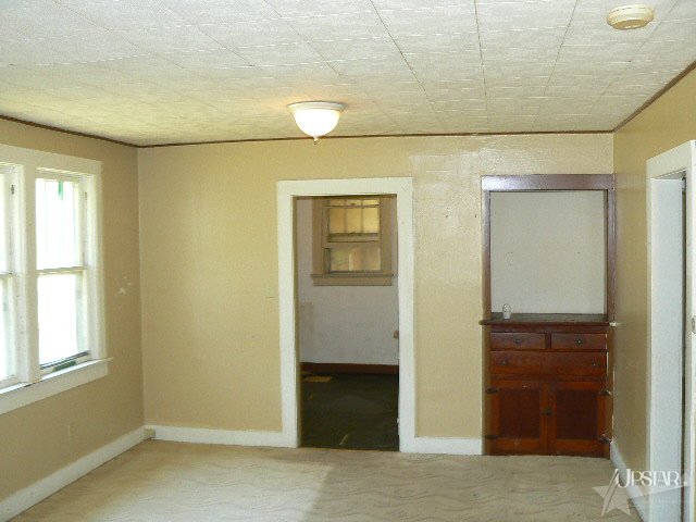 3327 Covington Road Fort Wayne, IN 46802 - Photo 3 of 11 Gallery Image 3