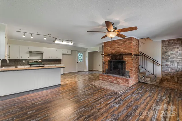 $389,000 | 107 Dale Circle, Morganton, NC 28655