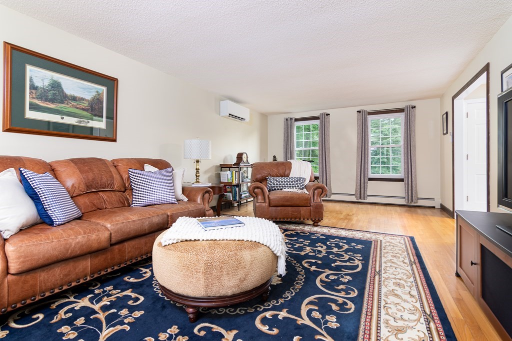 14 Standish Road Norfolk, MA 02056 - Photo 8 of 38 Gallery Image 8