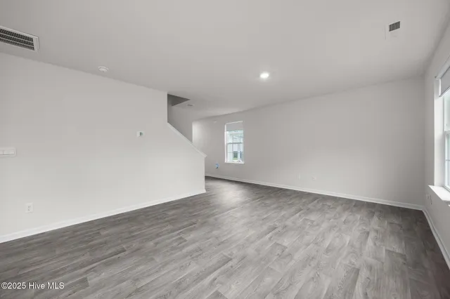 $255,000 | 1324 South Wilshire Court, Kinston, NC 28504