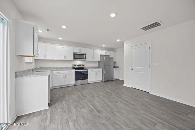 $255,000 | 1324 South Wilshire Court, Kinston, NC 28504