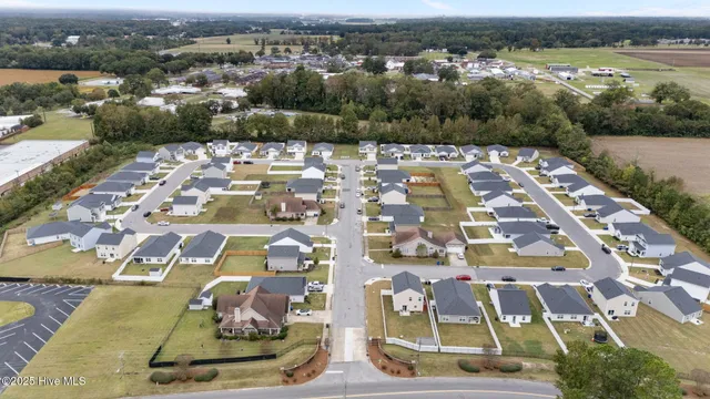 $255,000 | 1324 South Wilshire Court, Kinston, NC 28504