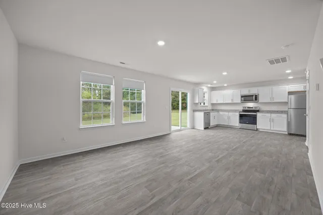 $255,000 | 1324 South Wilshire Court, Kinston, NC 28504