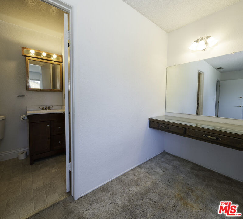 1240 West Langley Avenue Ridgecrest, CA 93555 - Photo 14 of 31