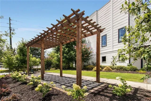 $5,750 | 1275 Appleden Trace, Unit 1, Atlanta, GA 30319