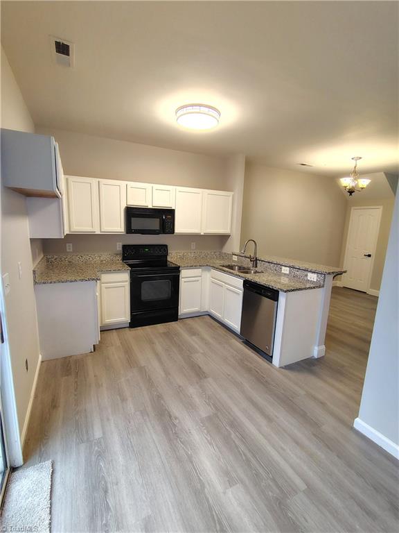 4134 Tarrant Trace Circle High Point, NC 27265 - Photo 4 of 23 Kitchen