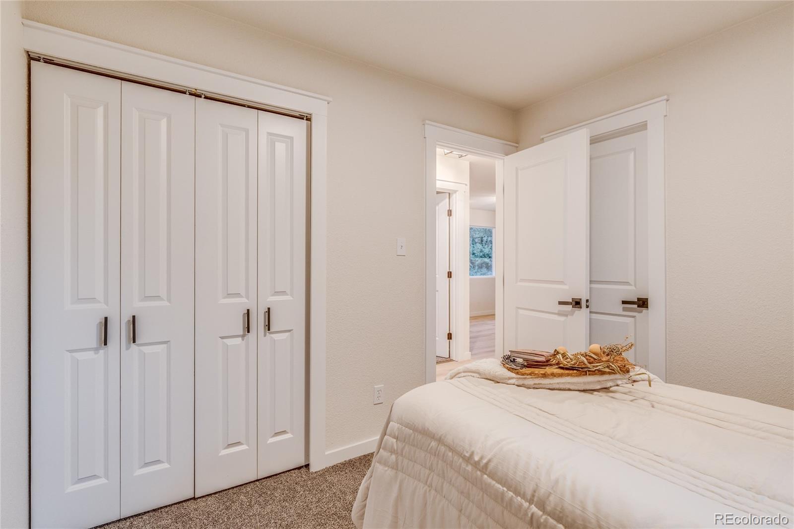 2527 Launcelot Court Colorado Springs, CO 80904 - Photo 11 of 40