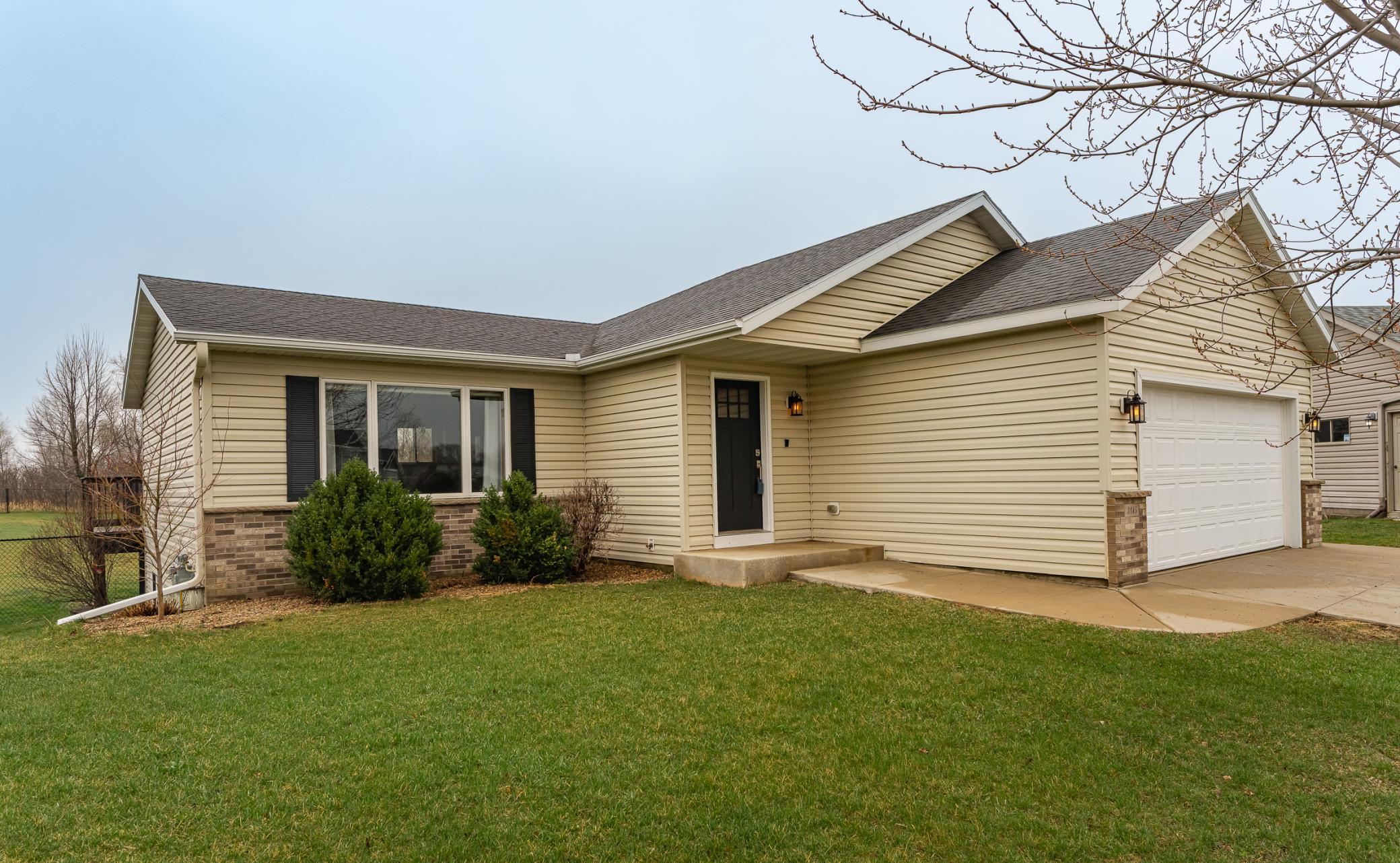 3145 Tamarack Lane Southeast Rochester, MN 55904 - Photo 25 of 34