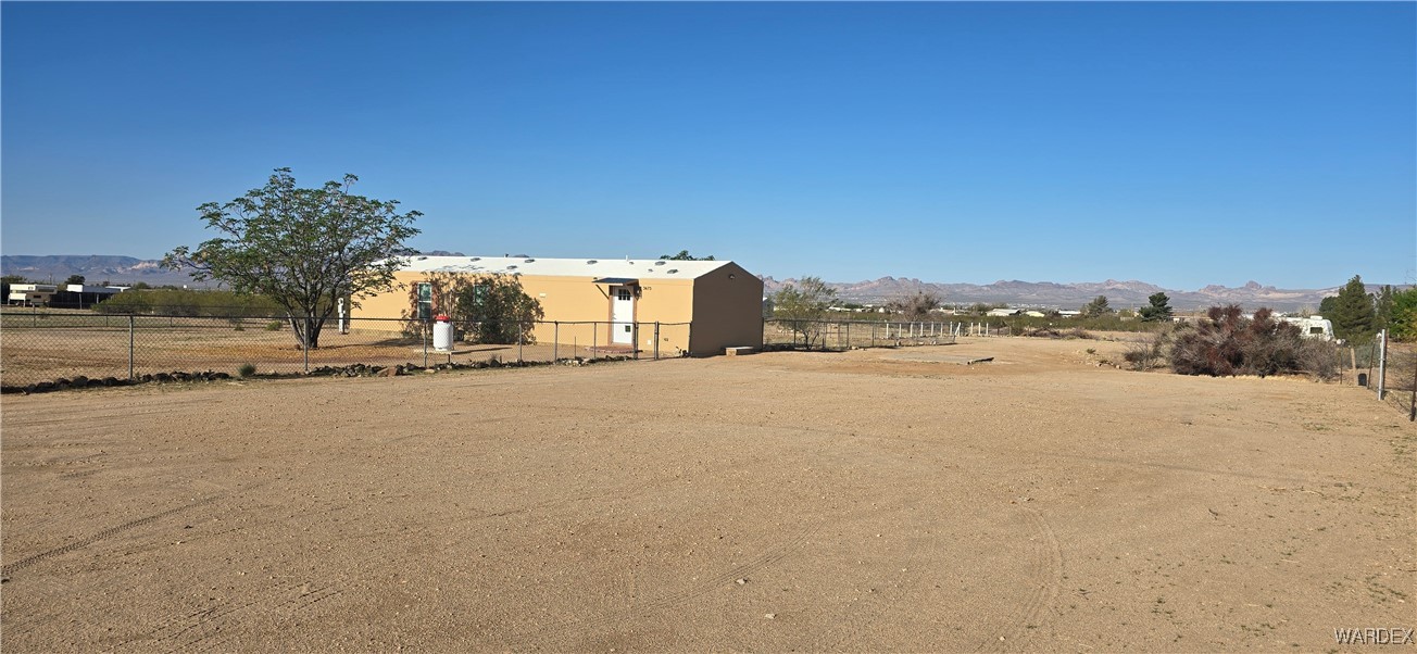 3675 Amado Road Golden Valley, AZ 86413 - Photo 2 of 35
