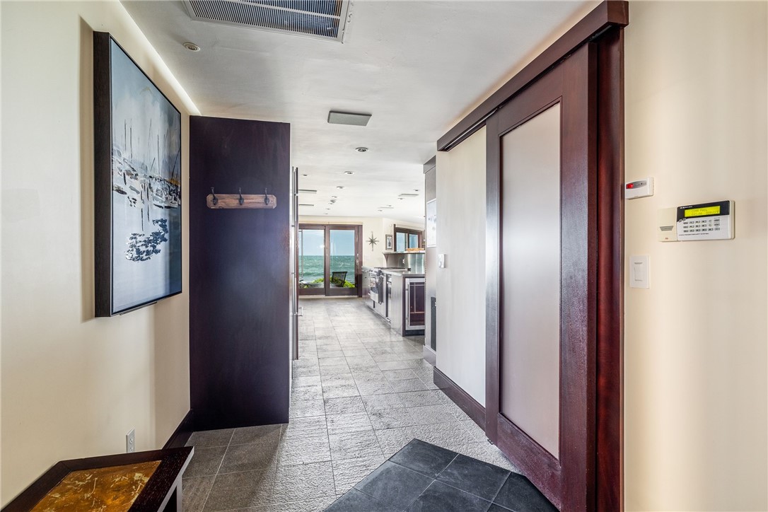 101 Ocean Road, Unit 106 Narragansett, RI 02882 - Photo 4 of 42