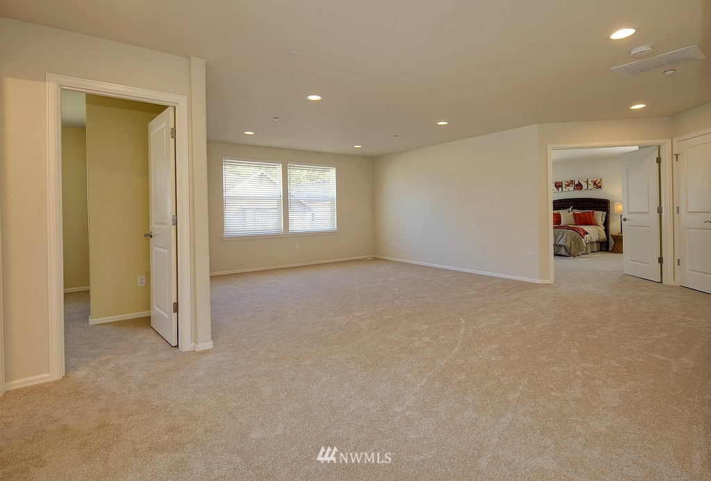 870 South 48th Street Renton, WA 98055 - Photo 14 of 24