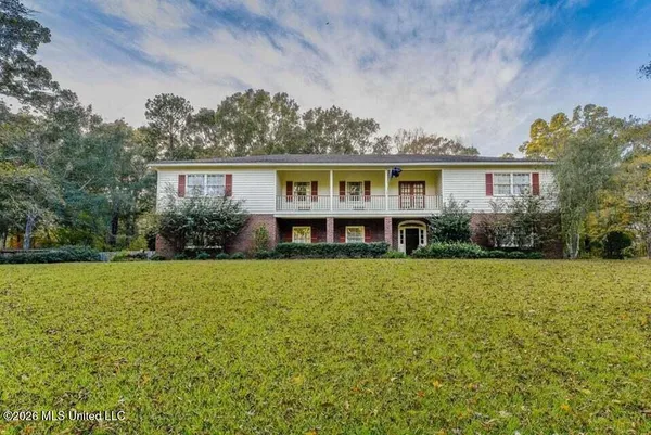 $579,000 | 111 Woodhaven Drive, Natchez, MS 39120