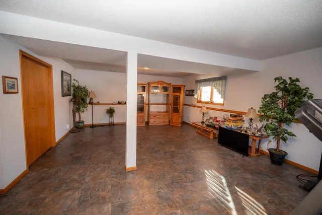 $400,000 | 14420 Cottage Grove Drive, Baxter, MN 56425