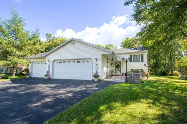 $400,000 | 14420 Cottage Grove Drive, Baxter, MN 56425