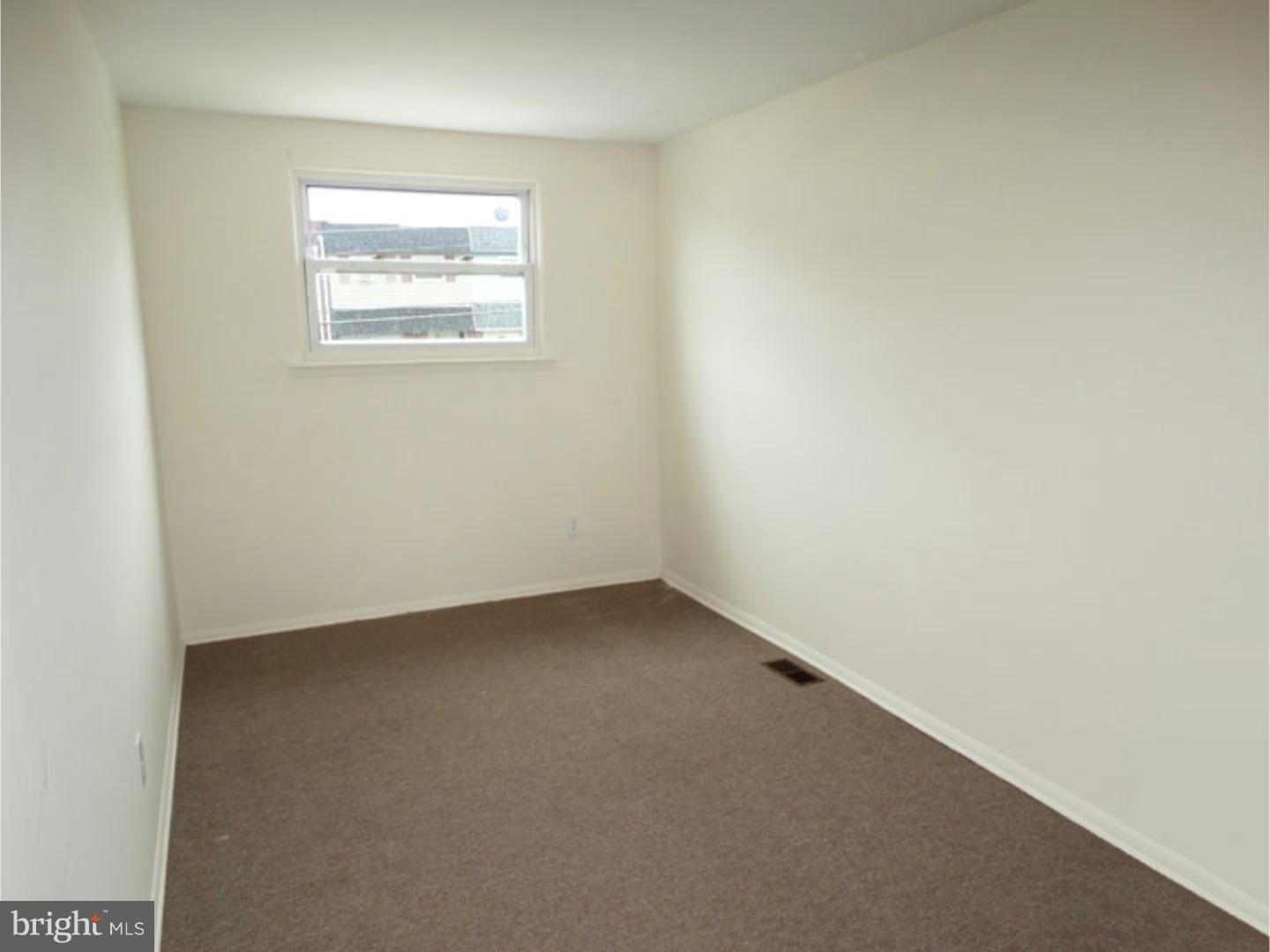 3237 Birch Road Philadelphia, PA 19154 - Photo 11 of 18