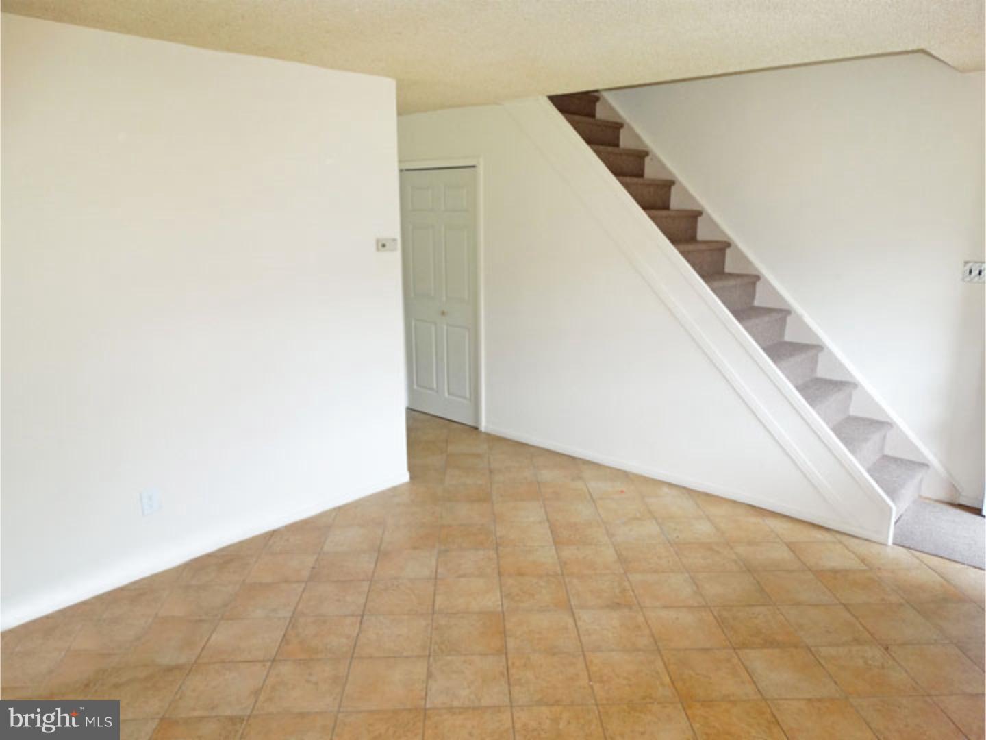 3237 Birch Road Philadelphia, PA 19154 - Photo 4 of 18
