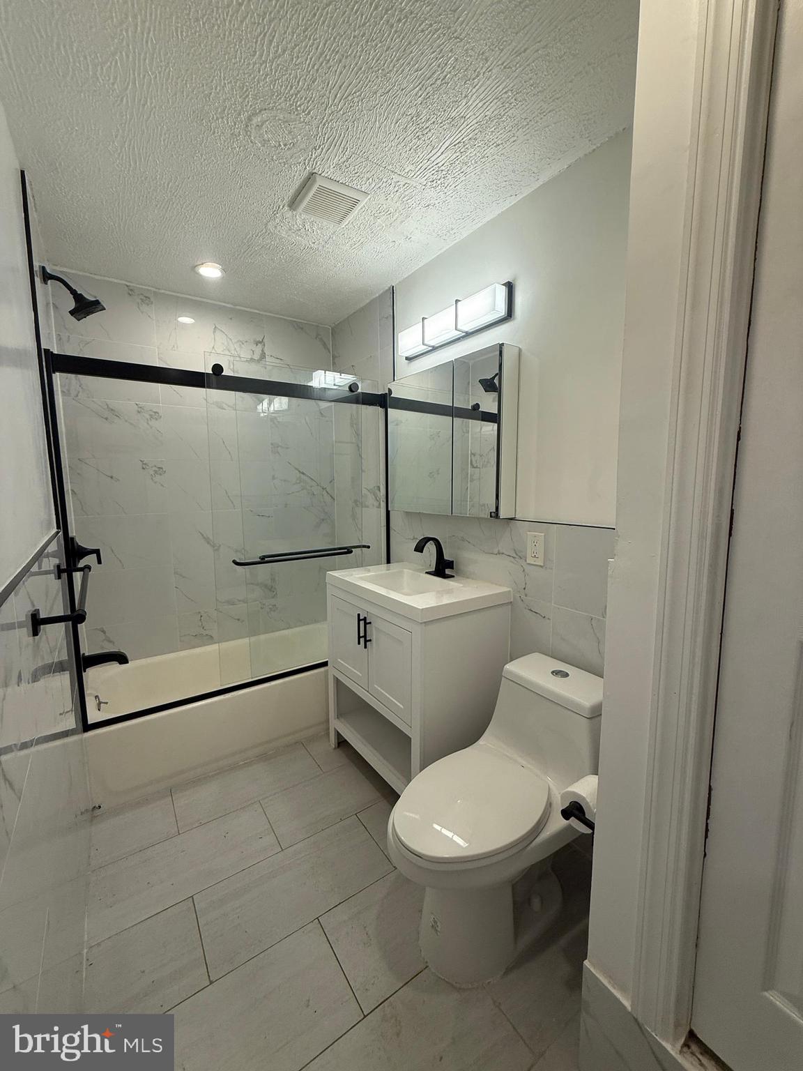 718 South 7th Street, Unit 2 Philadelphia, PA 19147 - Photo 3 of 10