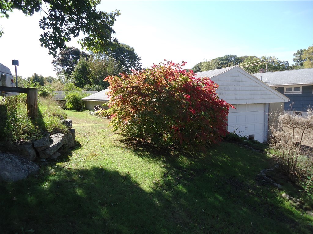 133 Read Avenue Coventry, RI 02816 - Photo 11 of 37 Gallery Image 11