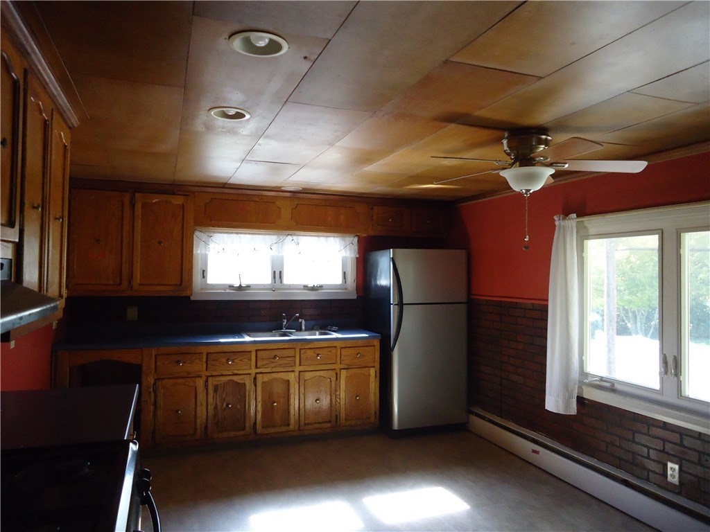 133 Read Avenue Coventry, RI 02816 - Photo 13 of 37 Gallery Image 13