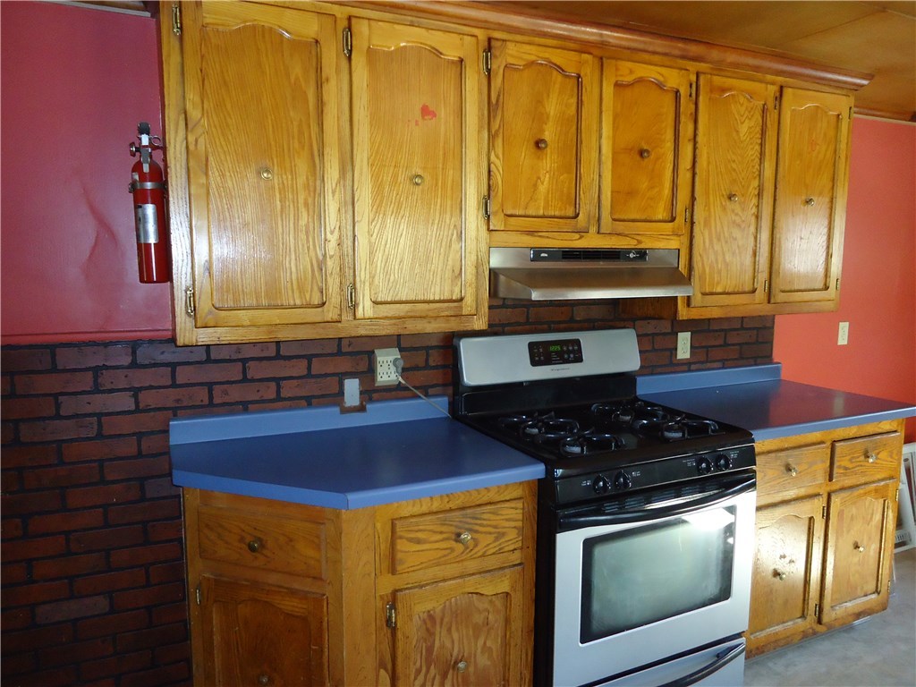 133 Read Avenue Coventry, RI 02816 - Photo 14 of 37 Gallery Image 14