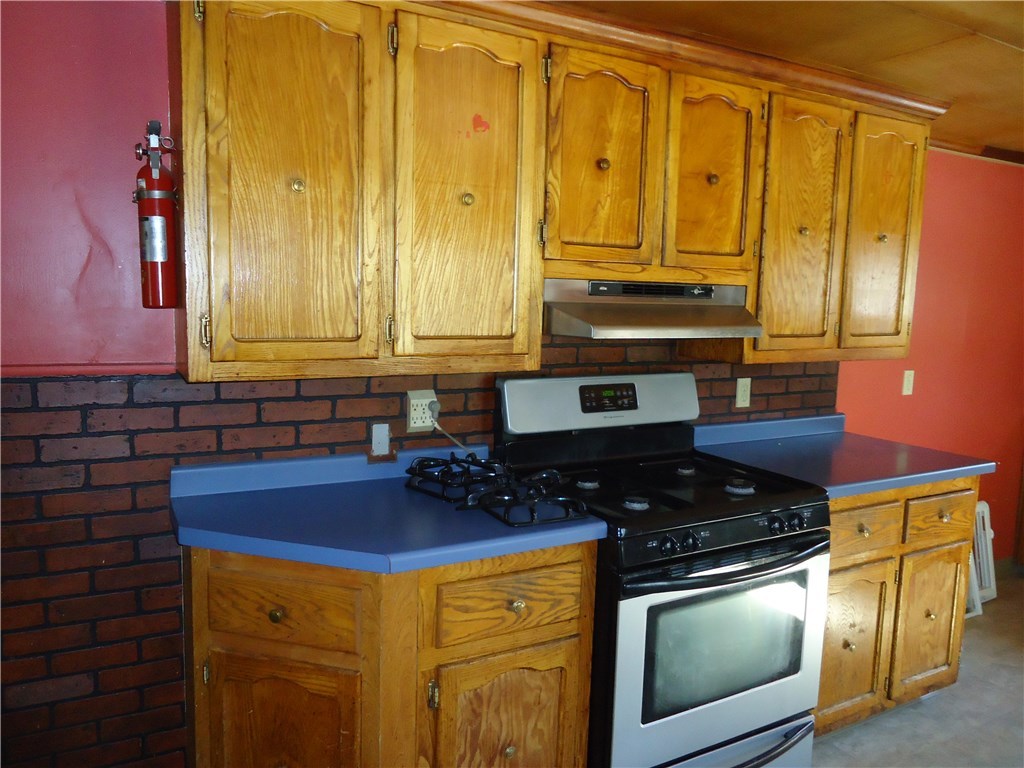 133 Read Avenue Coventry, RI 02816 - Photo 15 of 37 Gallery Image 15