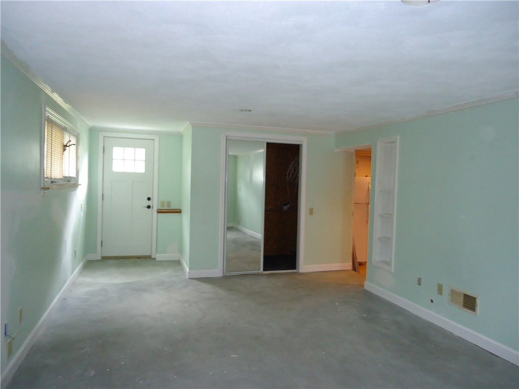 133 Read Avenue Coventry, RI 02816 - Photo 23 of 37 Gallery Image 23
