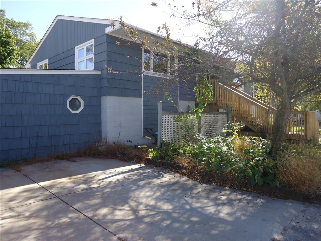 133 Read Avenue Coventry, RI 02816 - Photo 3 of 37 Gallery Image 3