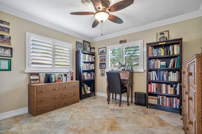 255 Northwest 6th Street Boca Raton, FL 33432 - Photo 16 of 27 255nw6bed2
