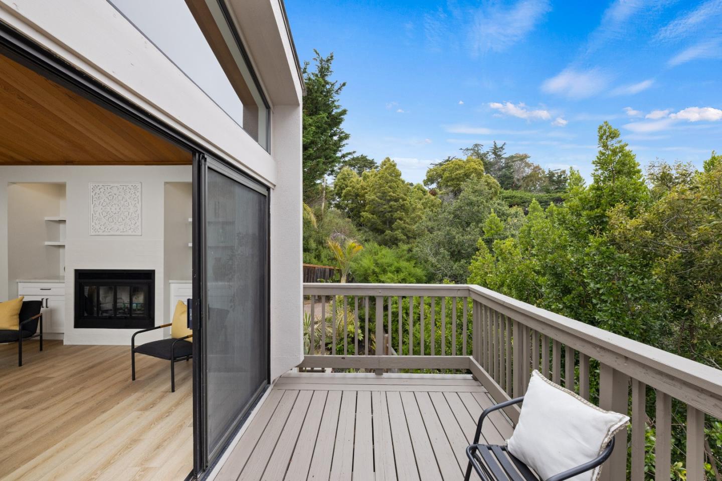 3465 Rio Road Carmel, CA 93923 - Photo 13 of 28 a view of balcony with furniture