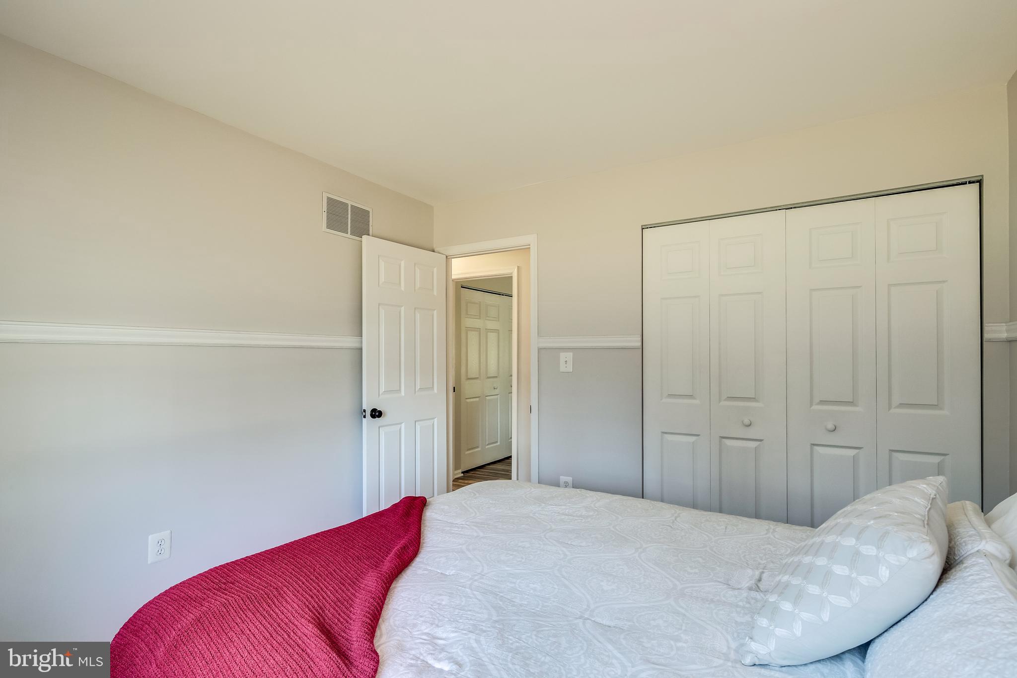 7828 Elizabeth Road Pasadena, MD 21122 - Photo 20 of 41 BEDROOM 3