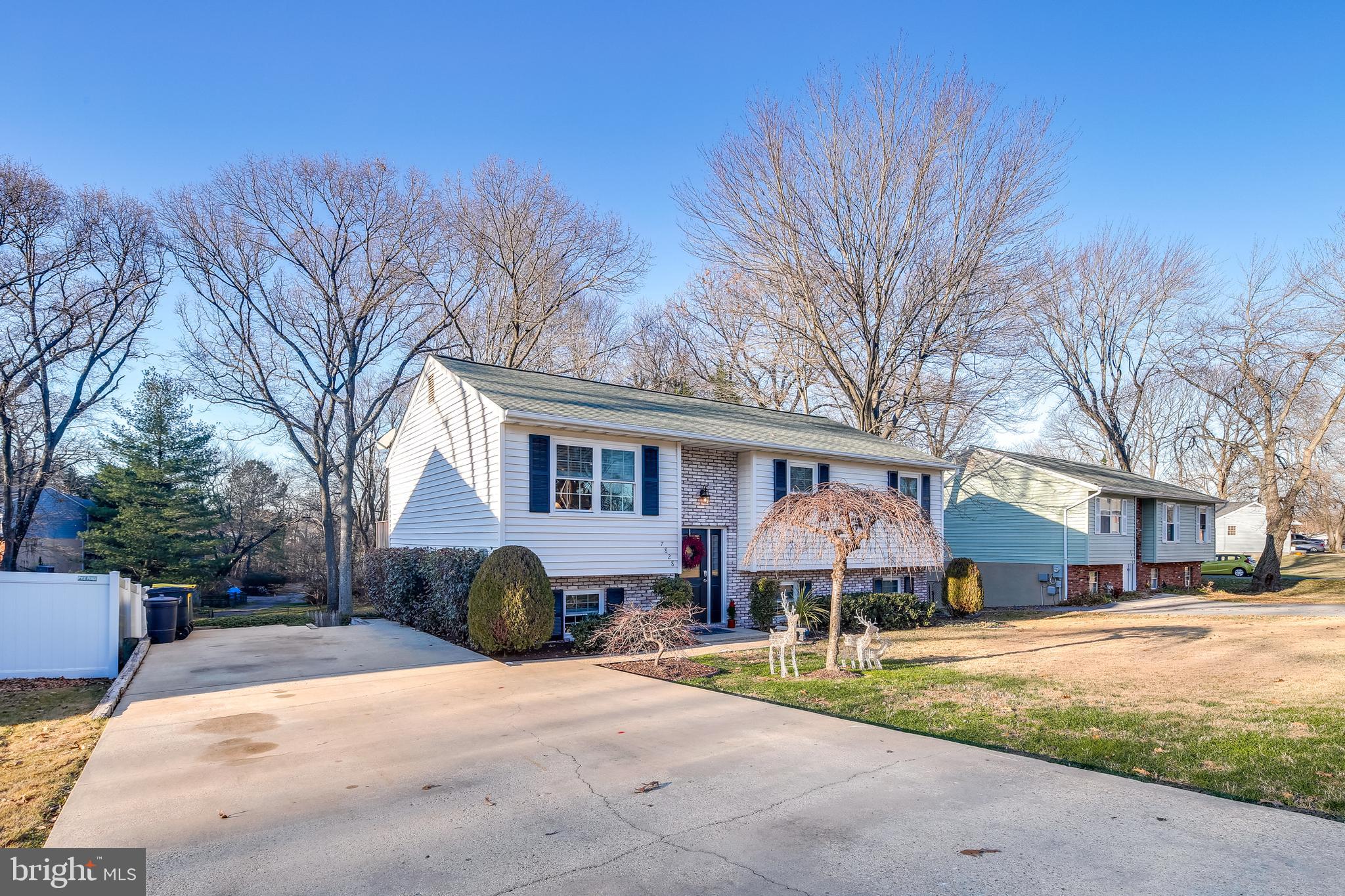 7828 Elizabeth Road Pasadena, MD 21122 - Photo 3 of 41 WELCOME HOME!