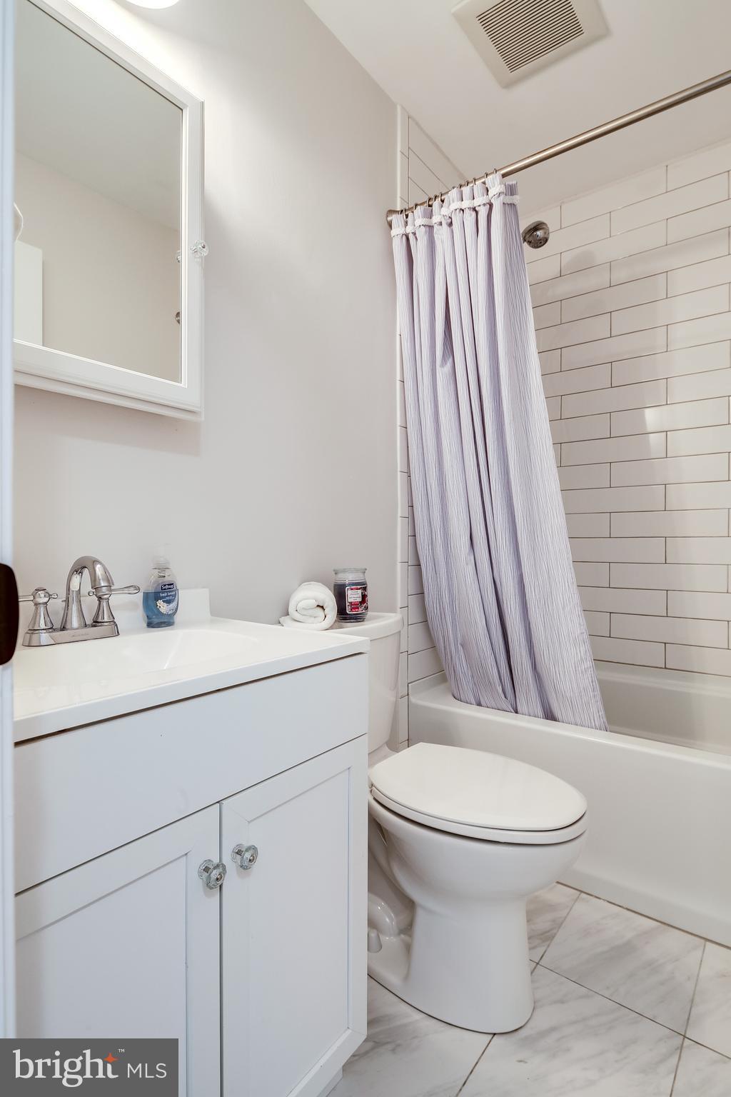 7828 Elizabeth Road Pasadena, MD 21122 - Photo 22 of 41 FULL BATH