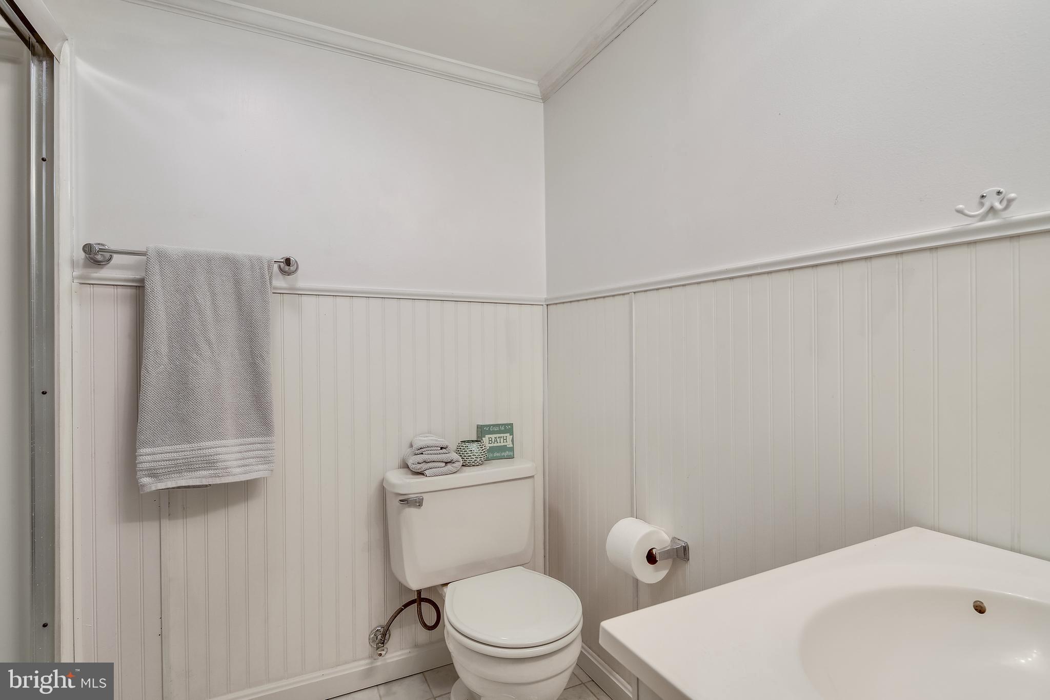 7828 Elizabeth Road Pasadena, MD 21122 - Photo 29 of 41 LOWER FULL BATH