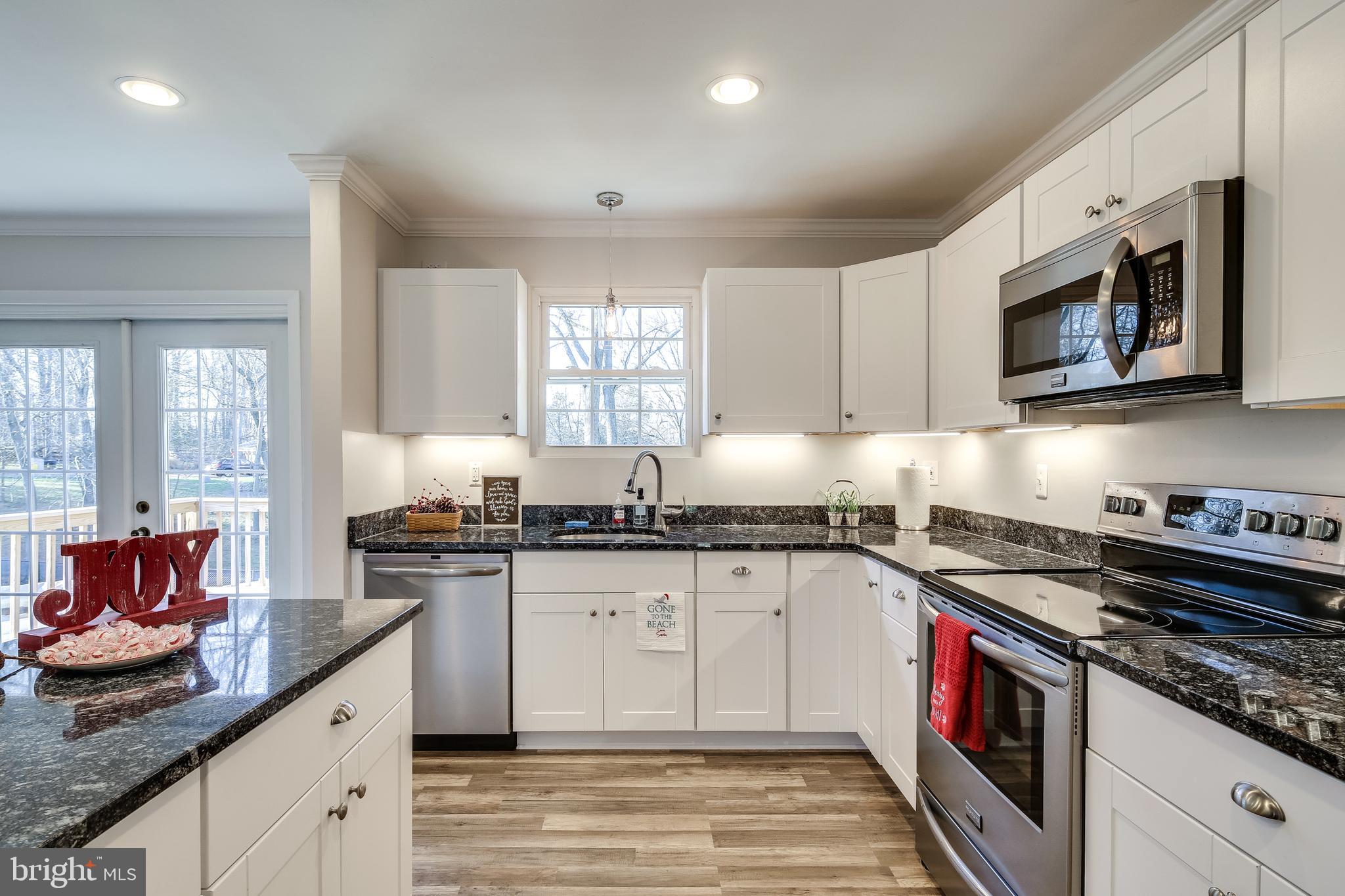 7828 Elizabeth Road Pasadena, MD 21122 - Photo 9 of 41 KITCHEN